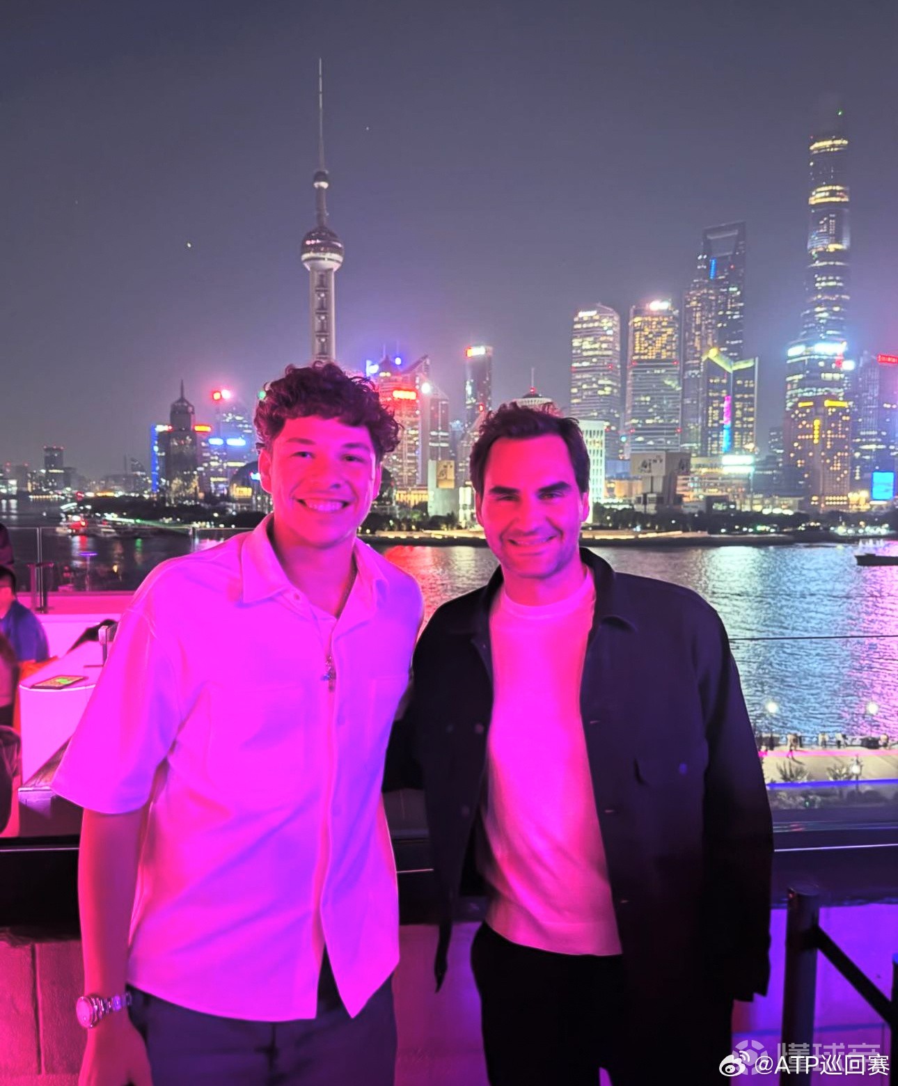 费德勒迎来十赛季出色发挥，C9观众热烈欢呼！的简单介绍