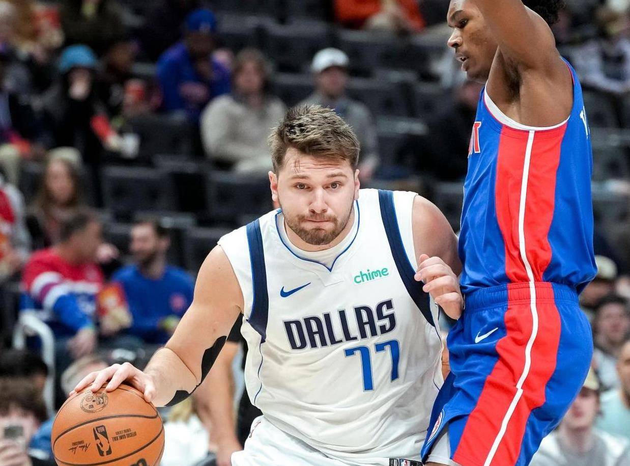  东契奇在美国队比赛中出色发挥，重要助攻引发热议！