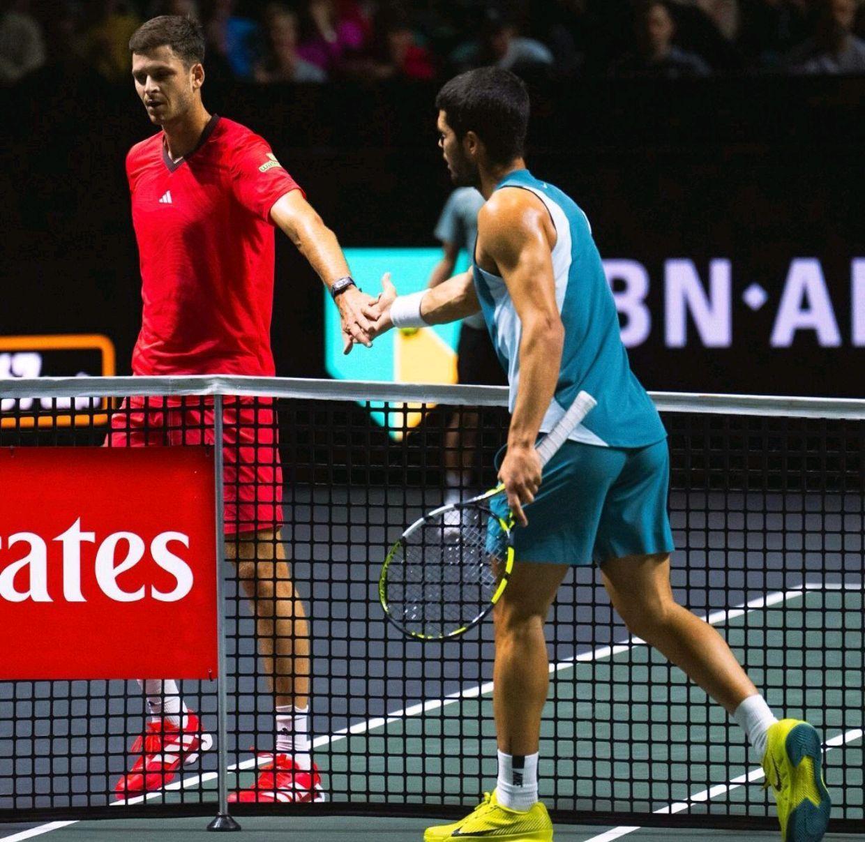 西亚卡姆焦点对战，阿扎伦卡与30激战澳大利亚队分钟，败北胜负难料！上演精彩一战的简单介绍爱游戏体育赛事直播