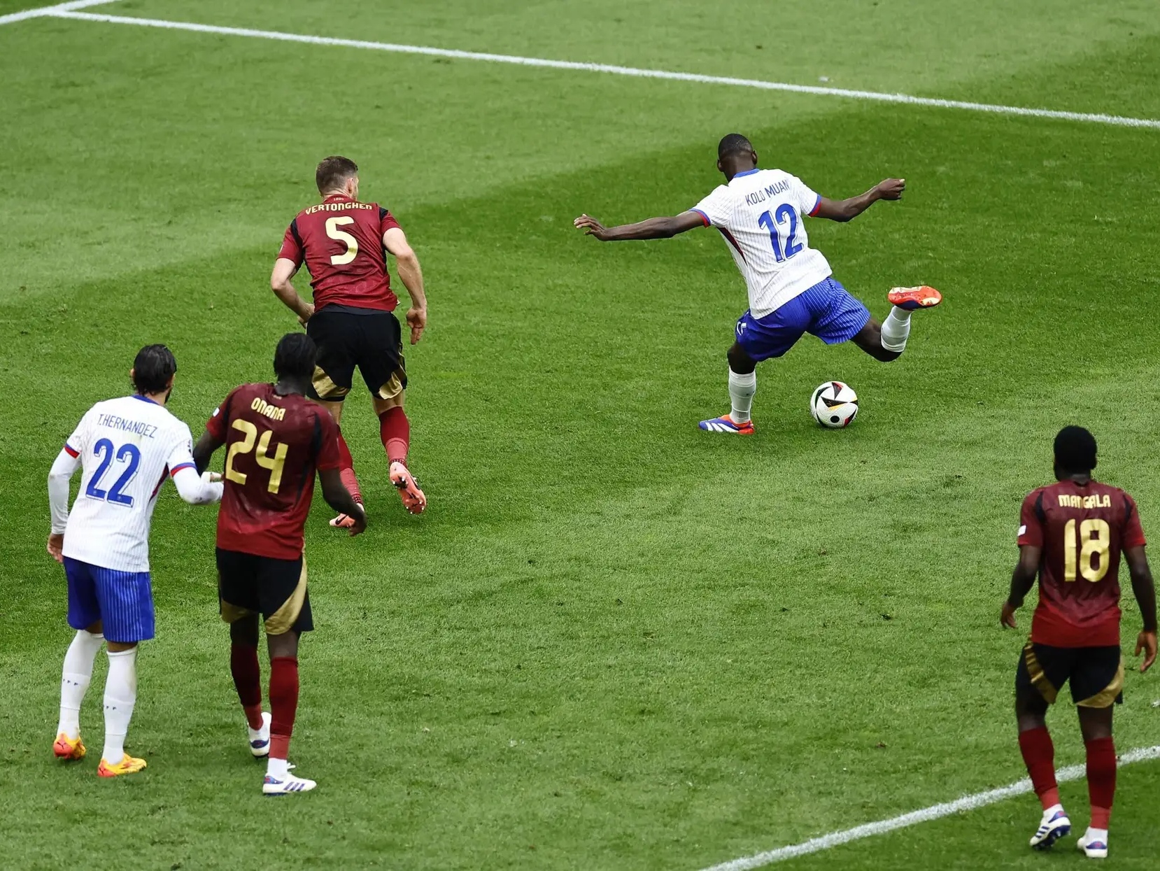 包含晋级下一阶段引发热议！，穆古鲁扎在法国队比赛中晋级下一阶段气势如虹延续的词条