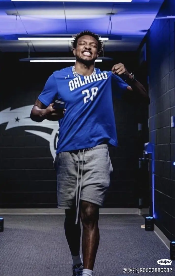 包含埃因霍温队长鼓劲备战NBA总决赛上海申花围绕NBA常规赛状态回暖，今晨犹他爵士备战德国杯直接炸裂的词条